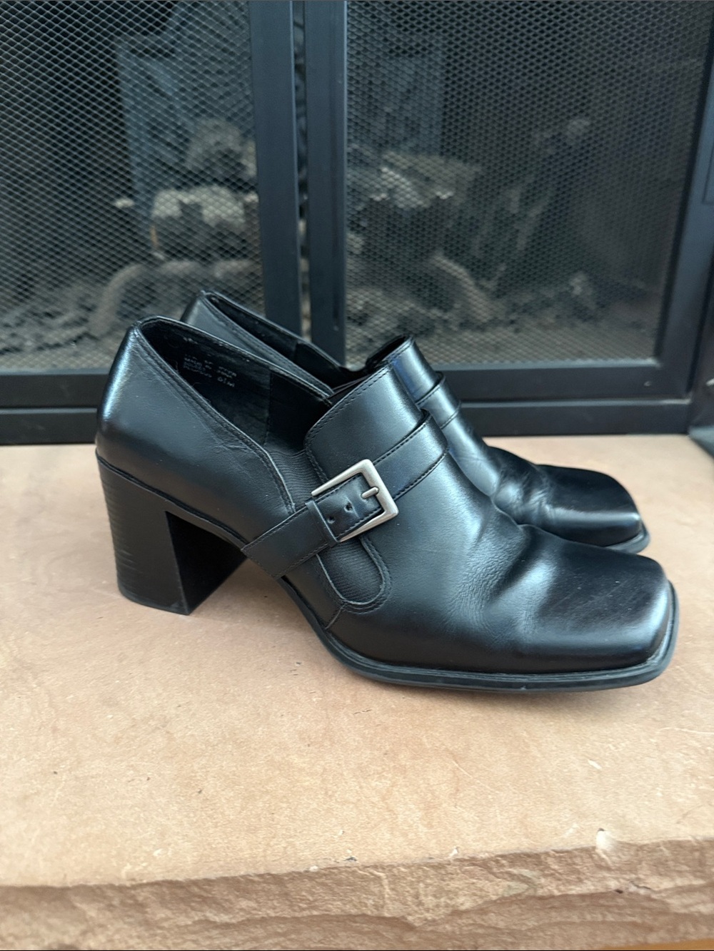 VTG 90s Y2K Mootsies Tootsies Leather Block Heel Platform Buckle Loafer Pegasus